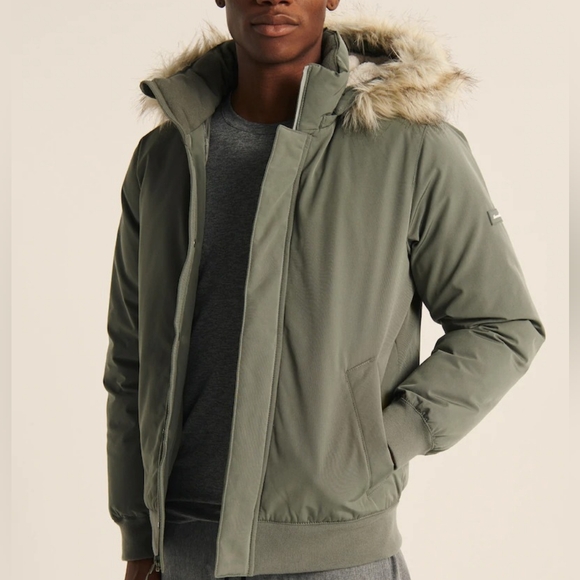 Abercrombie & Fitch Men's Ultra Bomber Jacket, Olive Green XL Faux Fur - Picture 1 of 15